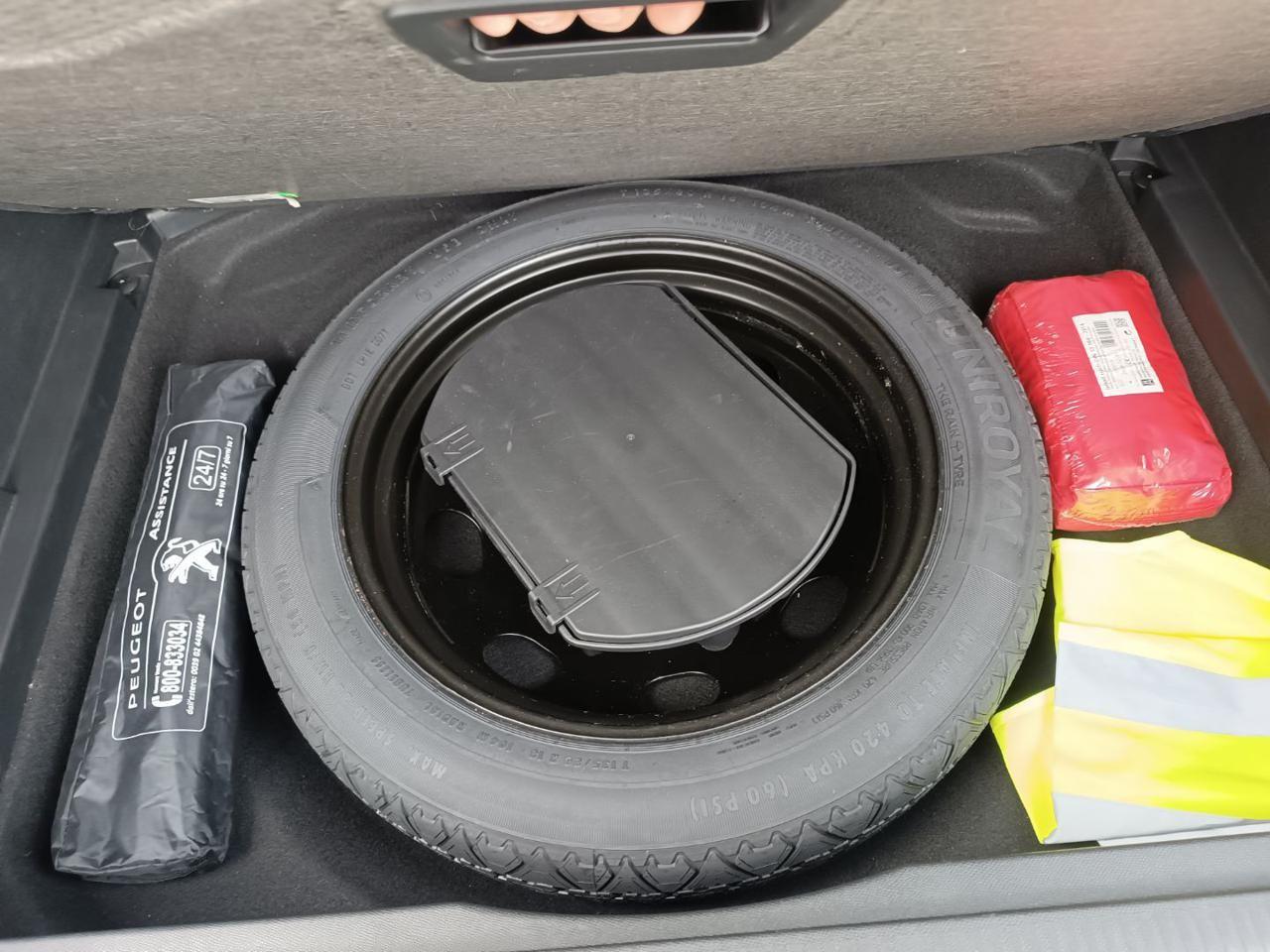 PEUGEOT 3008 BlueHDi 130 S&S EAT8 Allure