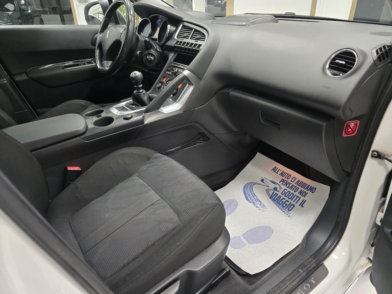 Peugeot 3008 1.6 HDi 110CV Outdoor