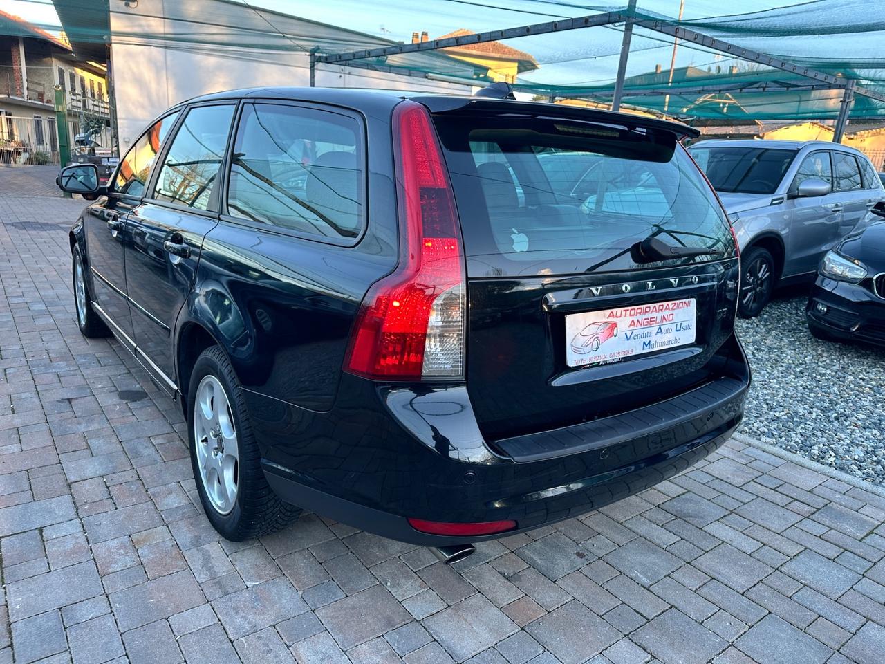 Volvo V50 D3 R-design