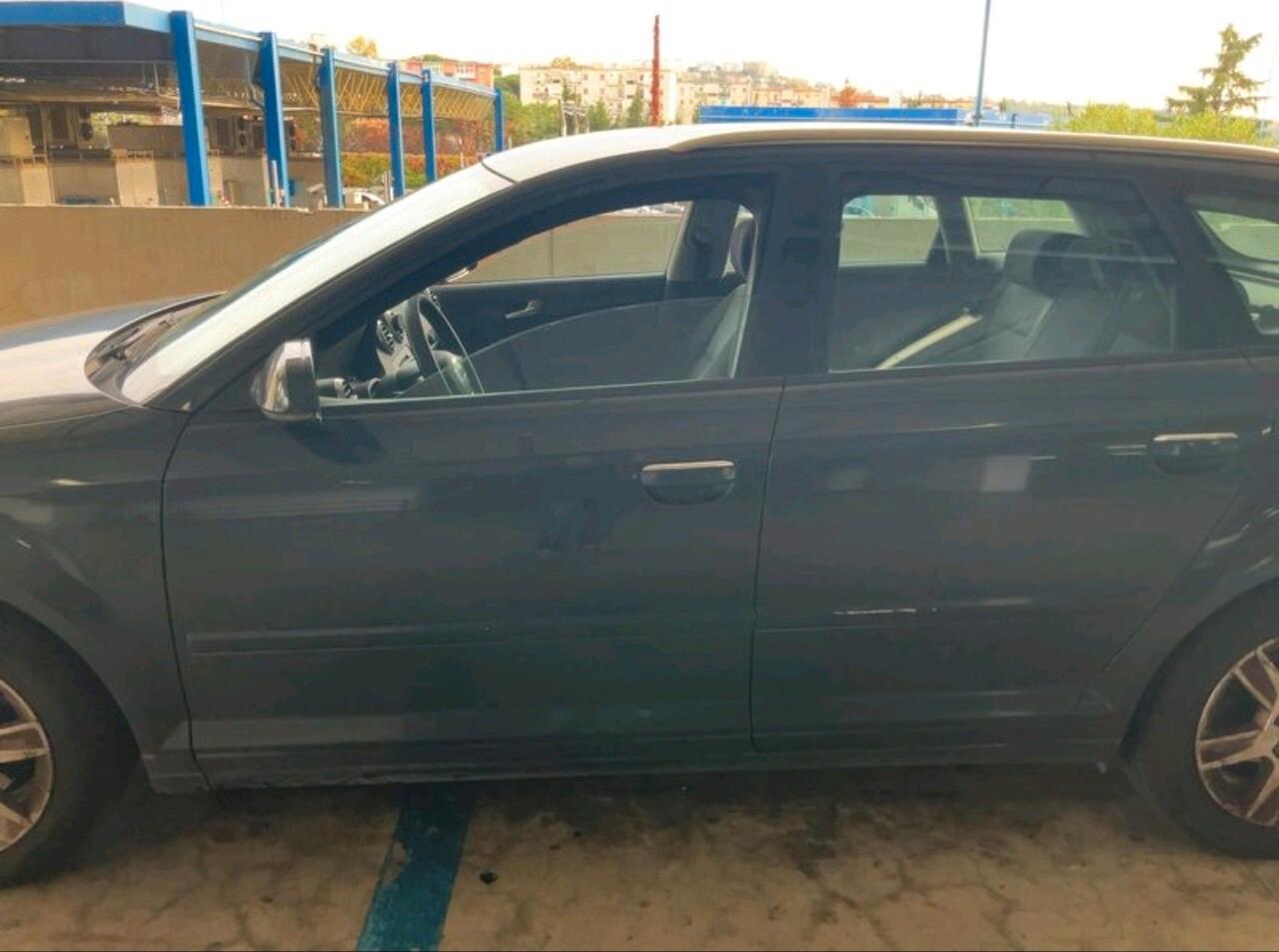 Audi A3 1.6 TDI 90cv unico proprietario ,passagio incluso . .