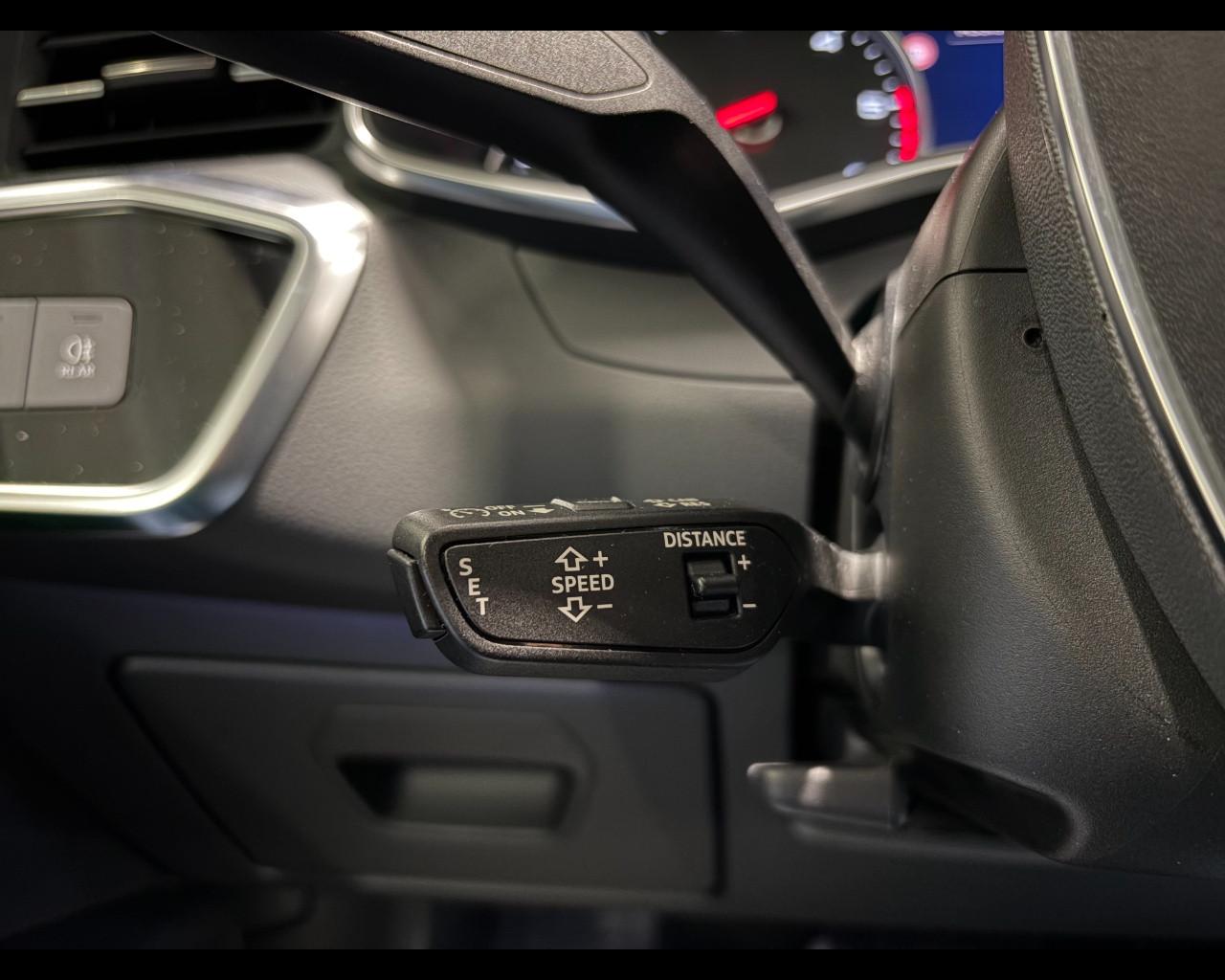 AUDI A6 AVANT 40 TDI S-TRONIC BUSINESS PLUS