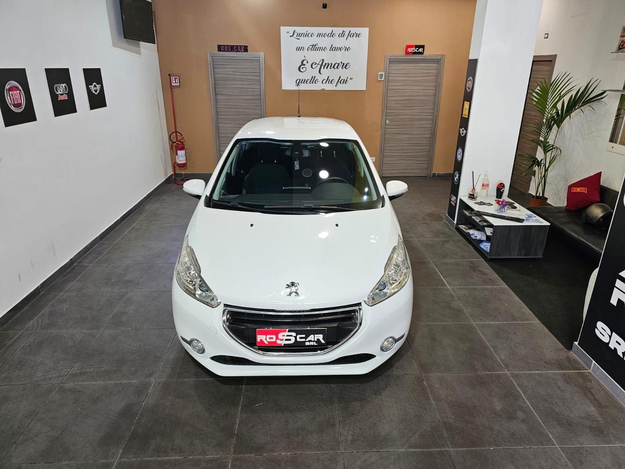 Peugeot 208 1.6 HDi 115 CV Allure 84.000km