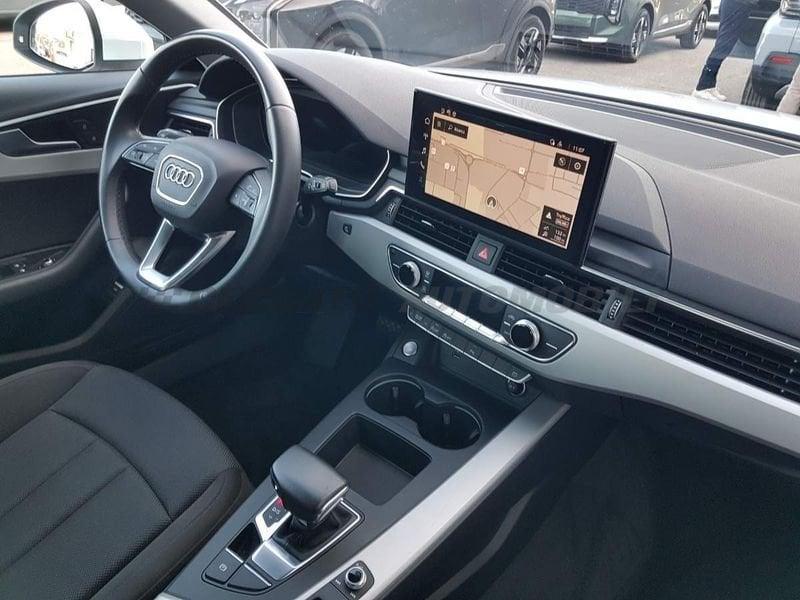 Audi A4 A4 Avant 30 2.0 tdi mhev Business Advanced 136cv s-tronic