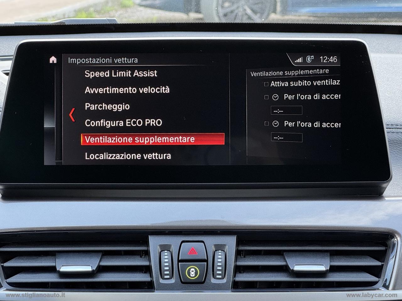 BMW X1 xDrive18d xLine Head-up display