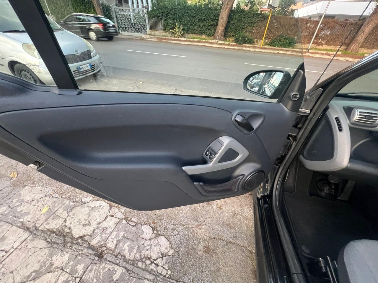 Smart ForTwo 1000 52 kW coupé pure