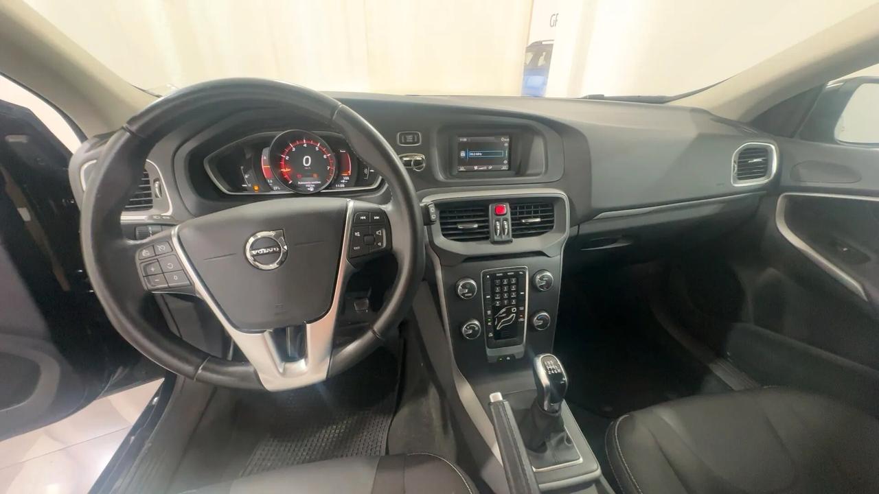 Volvo V40 T2 Business Plus