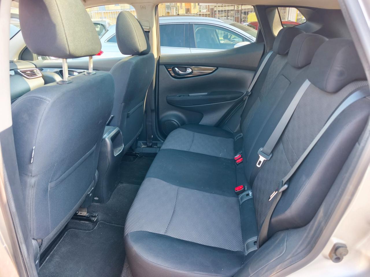 Nissan Qashqai 1.5 dCi Tekna camera 360°