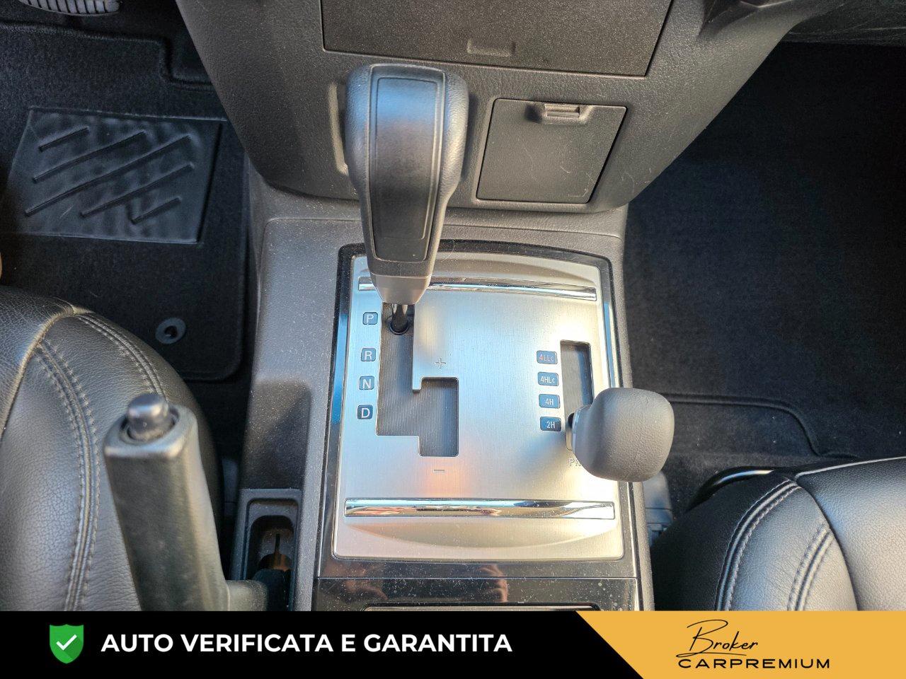 Mitsubishi Pajero 3 Porte Pajero 3.2 cr Intense 3p auto