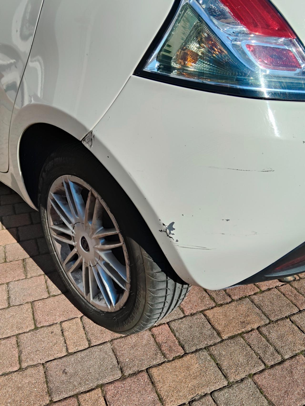 Lancia Ypsilon 1.2 69 CV 5 porte GPL Ecochic