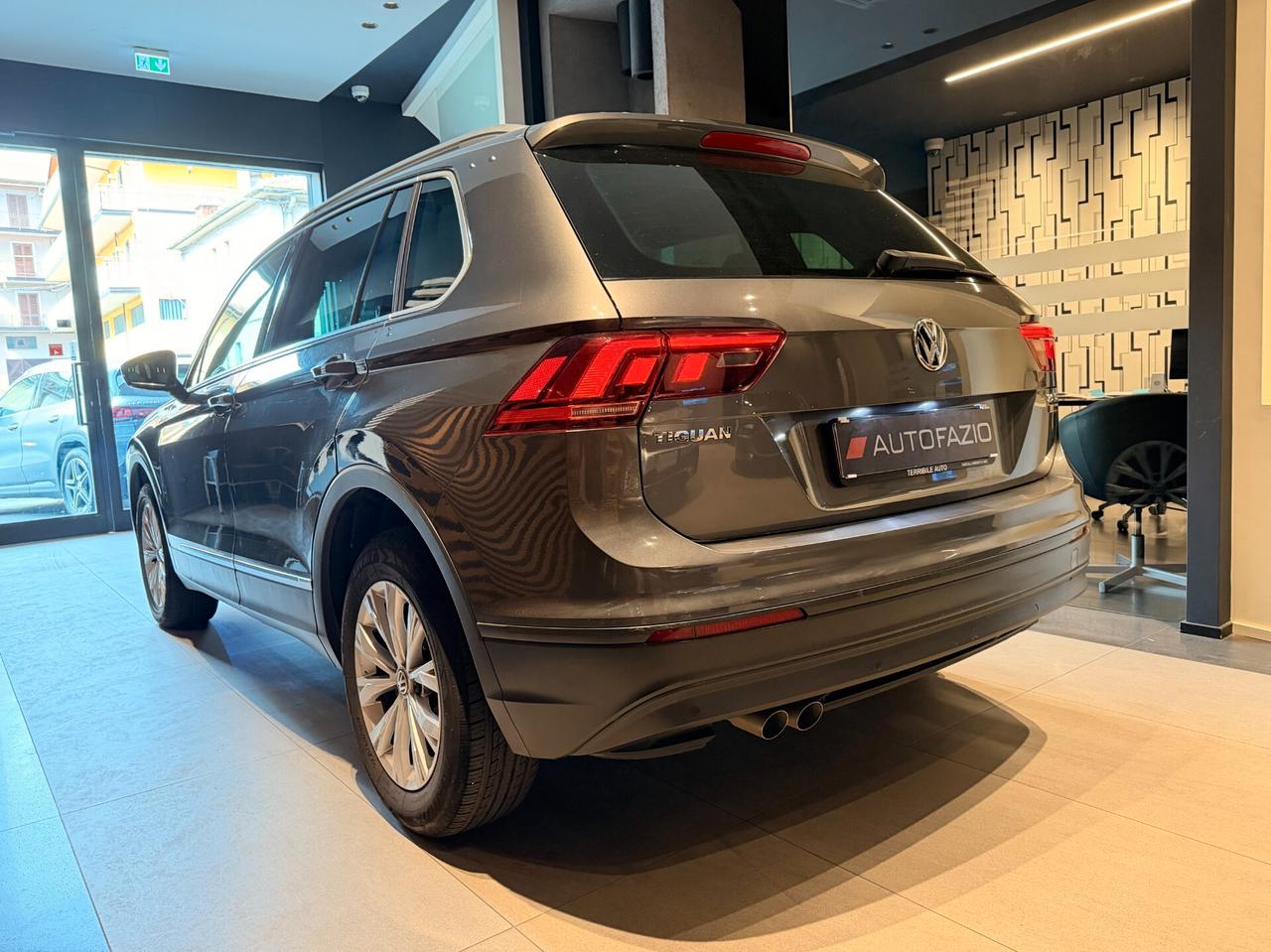 Volkswagen Tiguan 2.0 TDI SCR DSG Business BlueMotion Technology