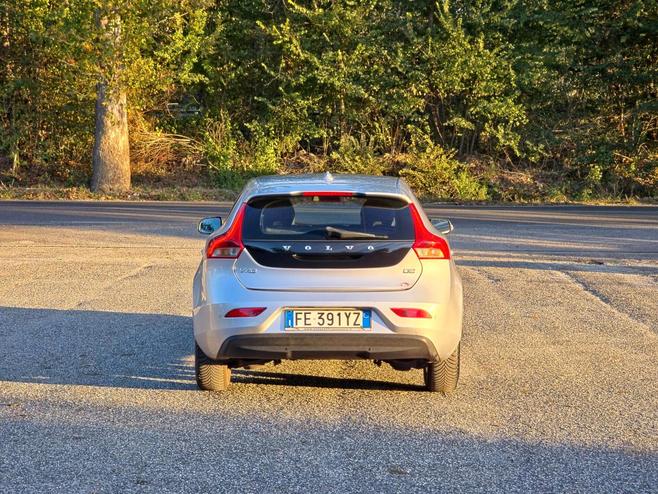 Volvo V40 D4 Momentum CV-120 Automatica E6 NEO 2016