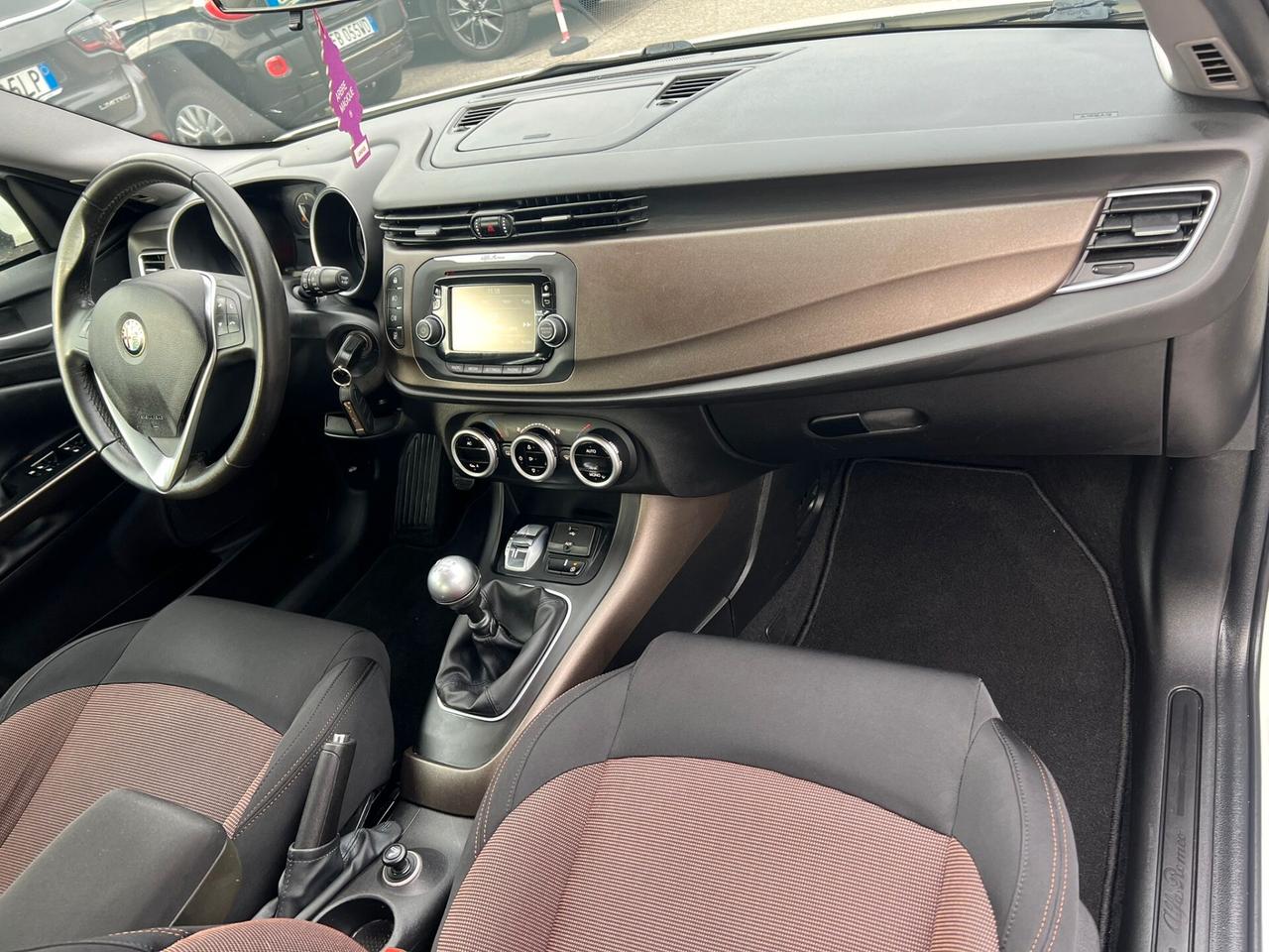 Alfa Romeo Giulietta 1.6 JTDm-2 105 CV Exclusive