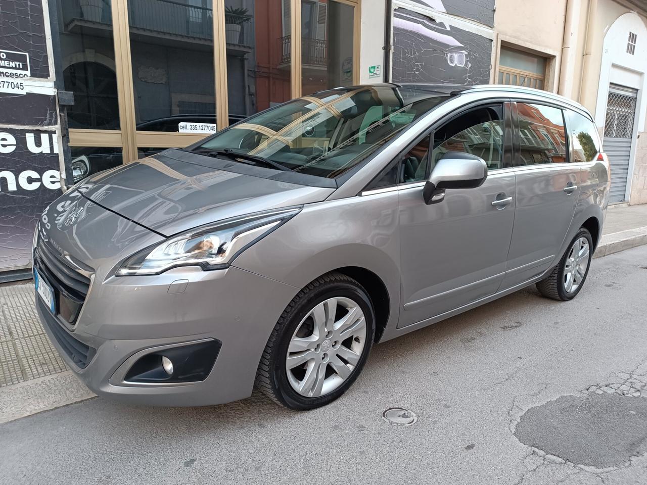 Peugeot 5008 1.6 HDi 115CV ALLURE 7 POSTI TETTO NAVI CAMERA