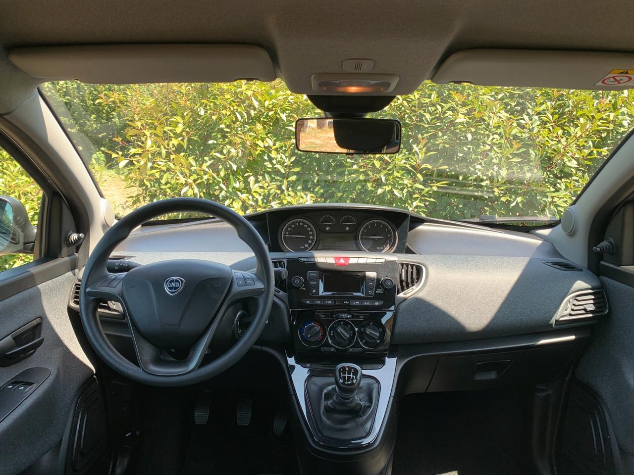 Lancia Ypsilon 1.0 FireFly 5 porte S&S Hybrid Silver Plus