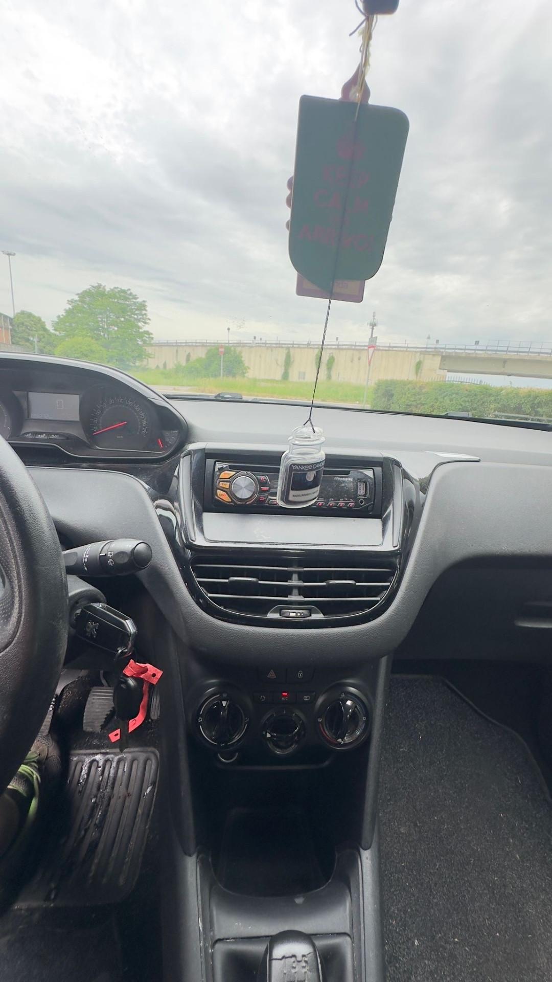 Peugeot 208 1.2 VTi 82 CV 5 porte Access