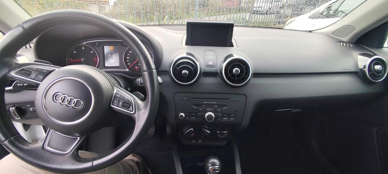 Audi A1 1.6 TDI S tronic Ambition