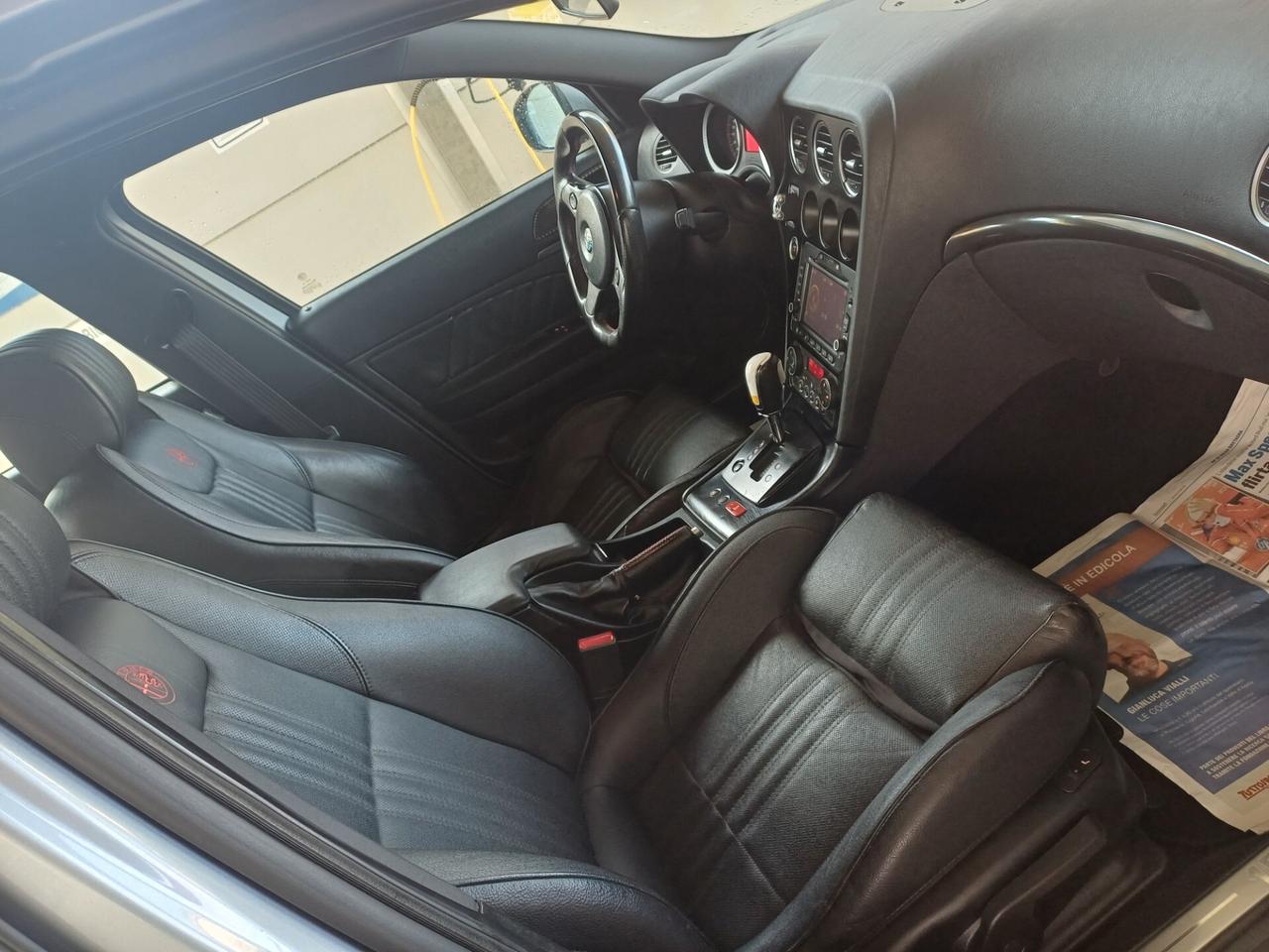 Alfa Romeo 159 2.4 JTDm 200 CV Distinctive Q-Tronic 2011