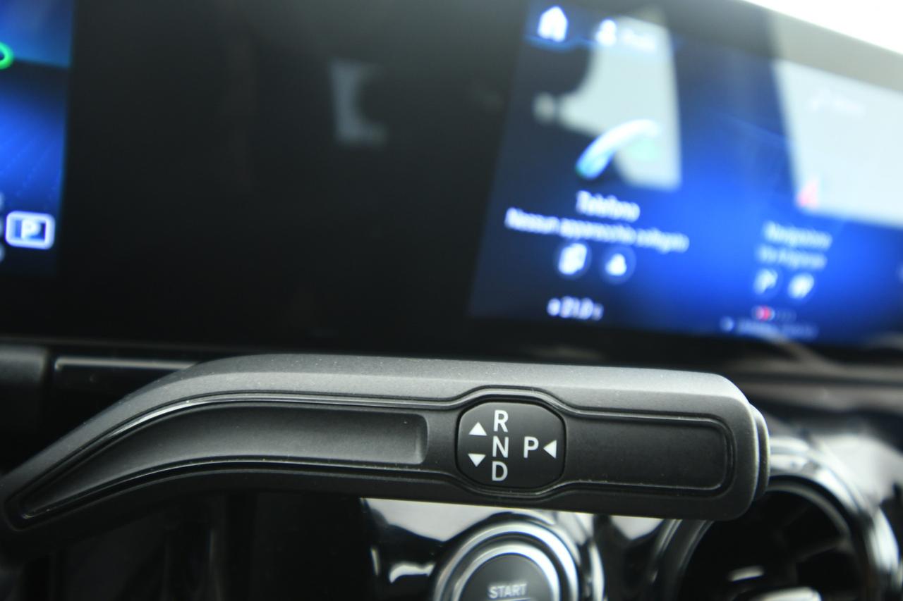 Mercedes-Benz GLA 200 d Business auto CAMERA+LED