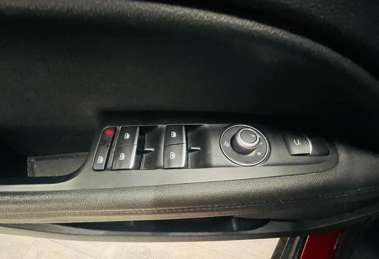 Alfa Romeo Stelvio 2.2 Turbodiesel 190 CV AT8 RWD Business