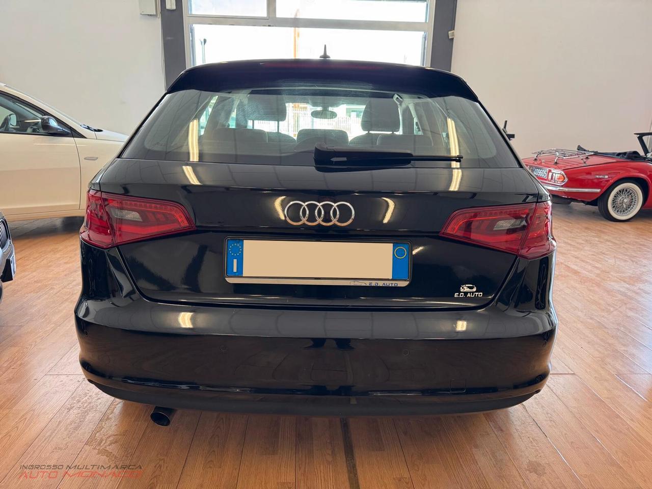 Audi A3 1.6 TDI 105cv Business 2014