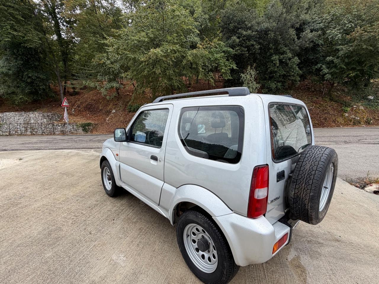 Suzuki Jimny 1.3i 16V cat 4WD JLX Special