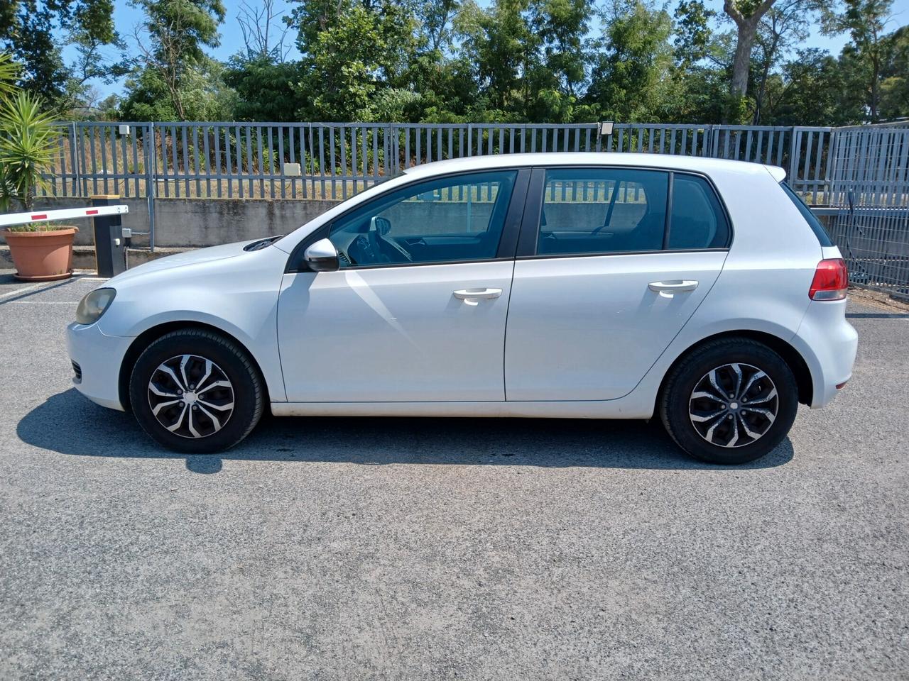 Volkswagen Golf 1.6 TDI DPF 5p. Comfortline