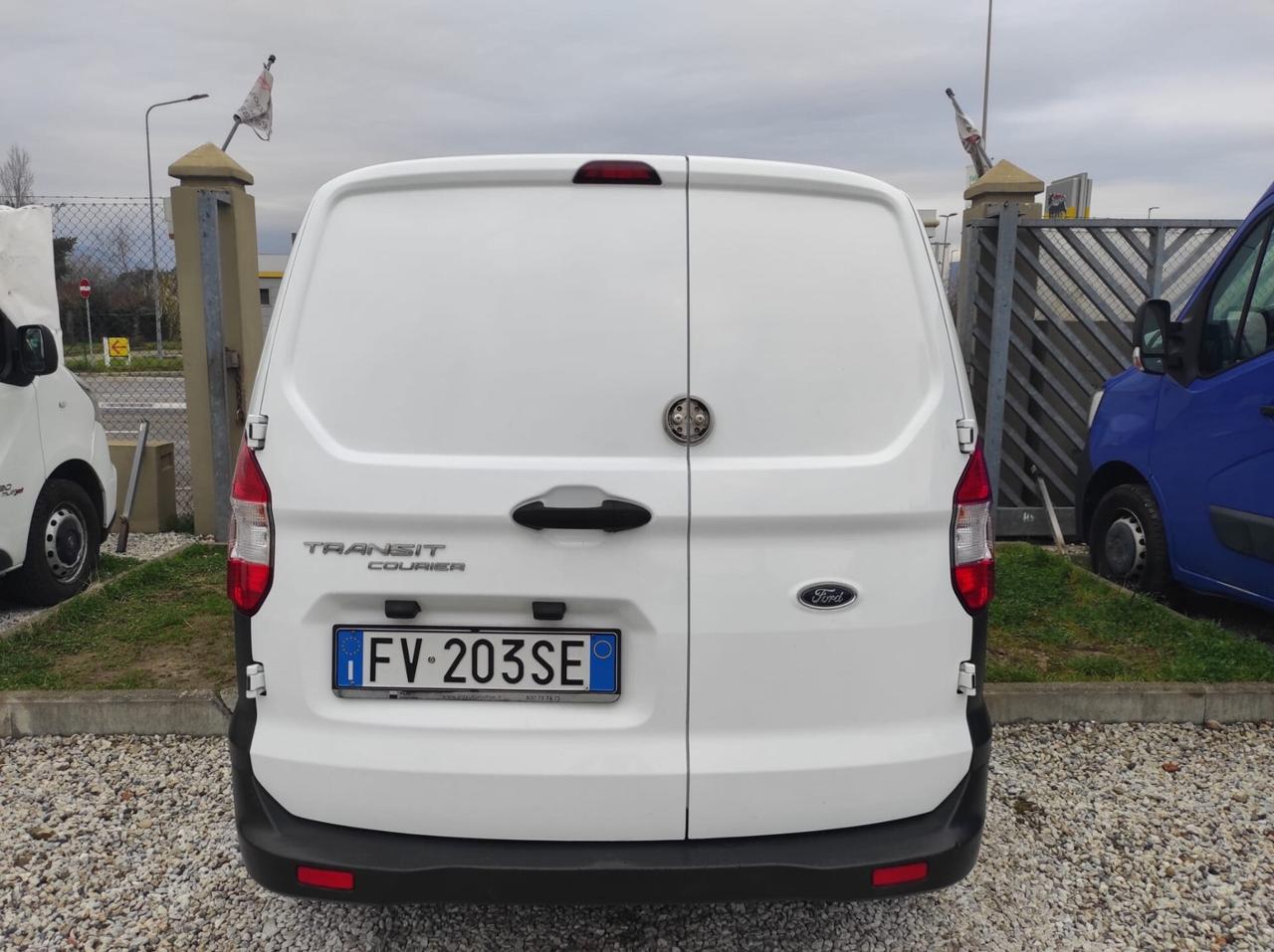 Ford Transit Courier 1.5 TDCi 75CV Van Iva Compresa