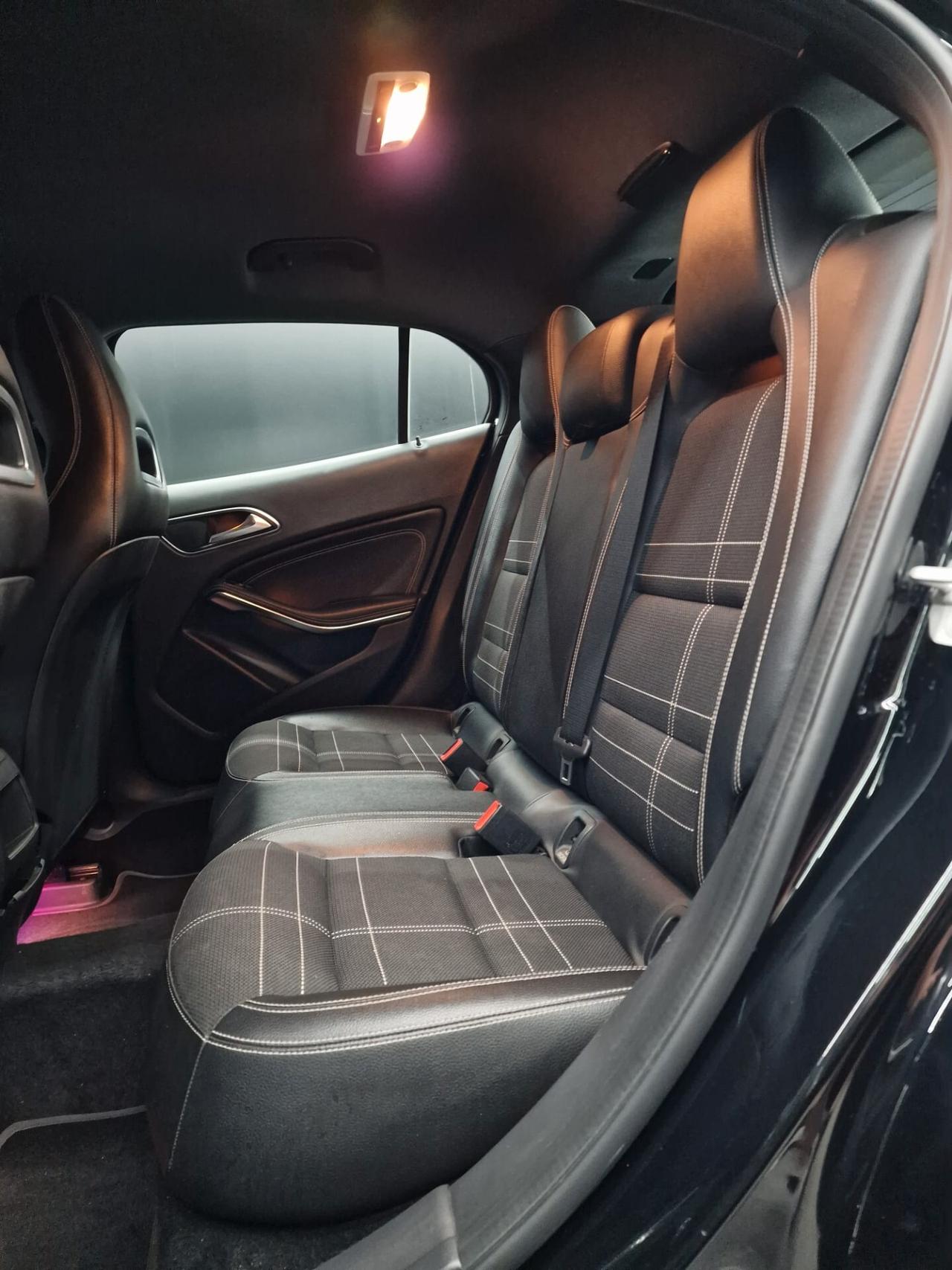 Mercedes-benz GLA 200 CDI Automatic Premium 2.2 136CV
