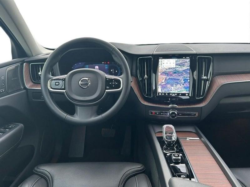 Volvo XC60 B4 197+14 CV AWD Mild Hybrid Diesel Automatico Ultimate Dark