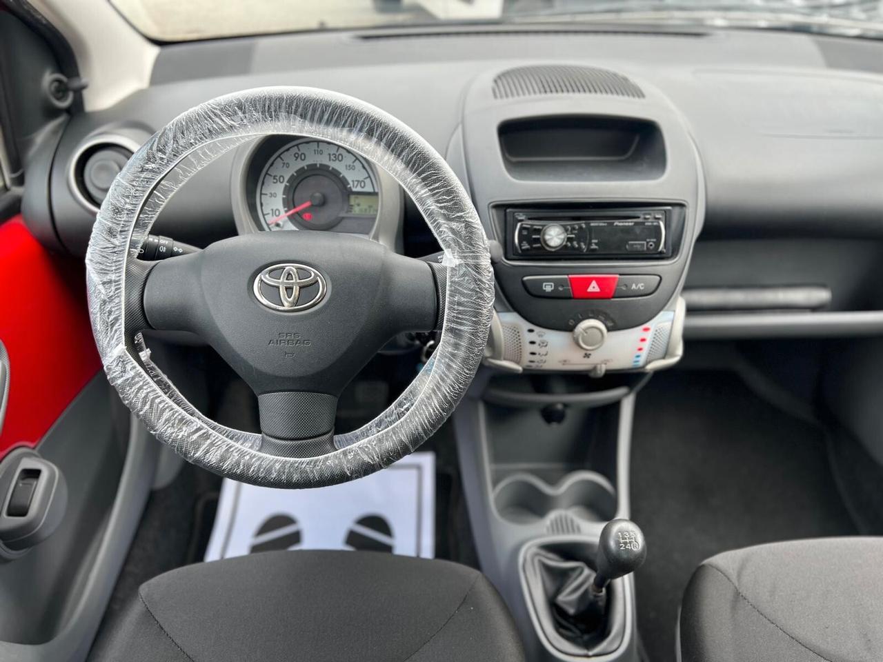 Toyota Aygo 1.0 12V VVT-i 5 porte Now