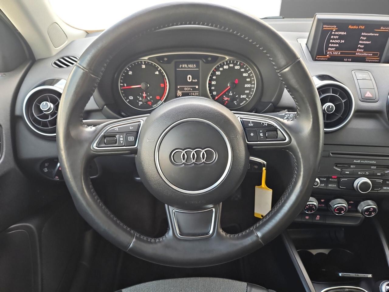 Audi A1 SPB 1.6 TDI 105 CV Ambition TETTO PANORAMICO 5 PORTE