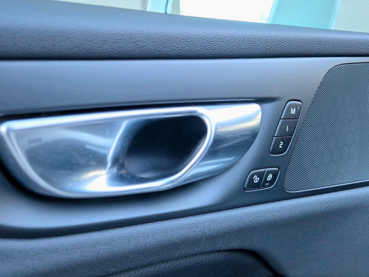 Volvo V60 Cross Country D4 AWD Geartronic Pro