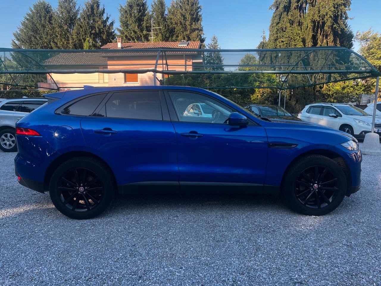 Jaguar F-Pace 2.0 D 240 CV AWD aut.