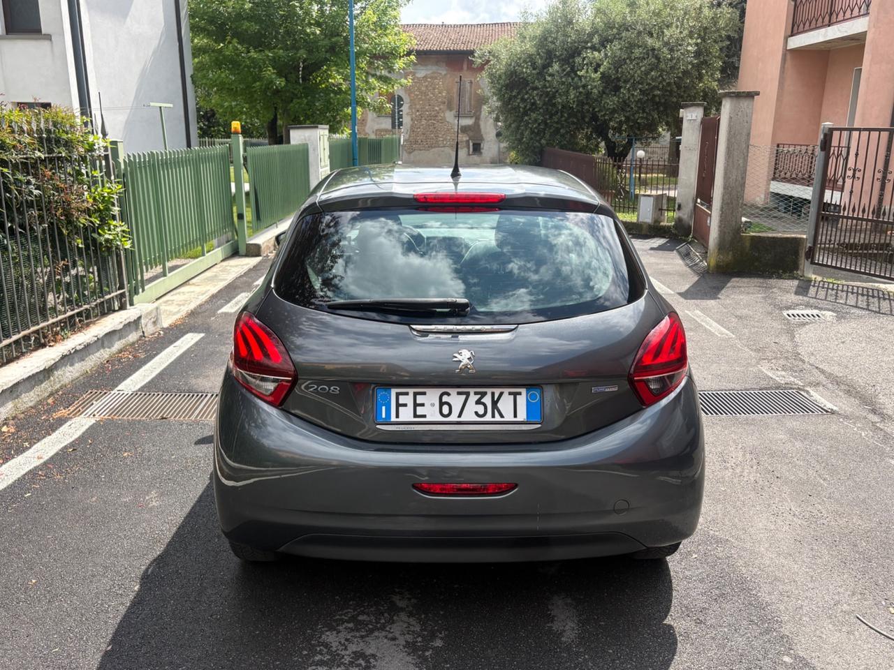 Peugeot 208 PureTech 82 5 porte Allure