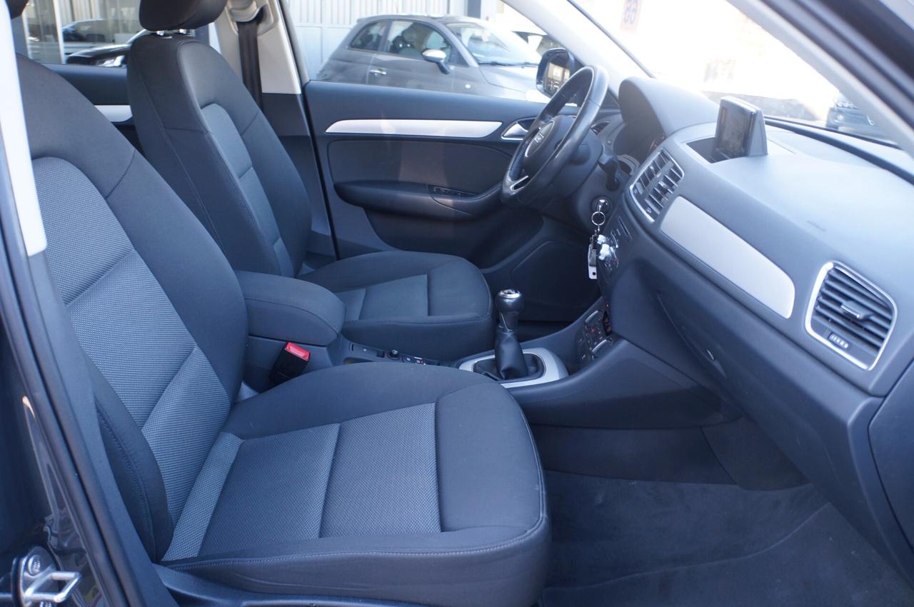 Audi Q3 2.0 TDI 120 CV Business