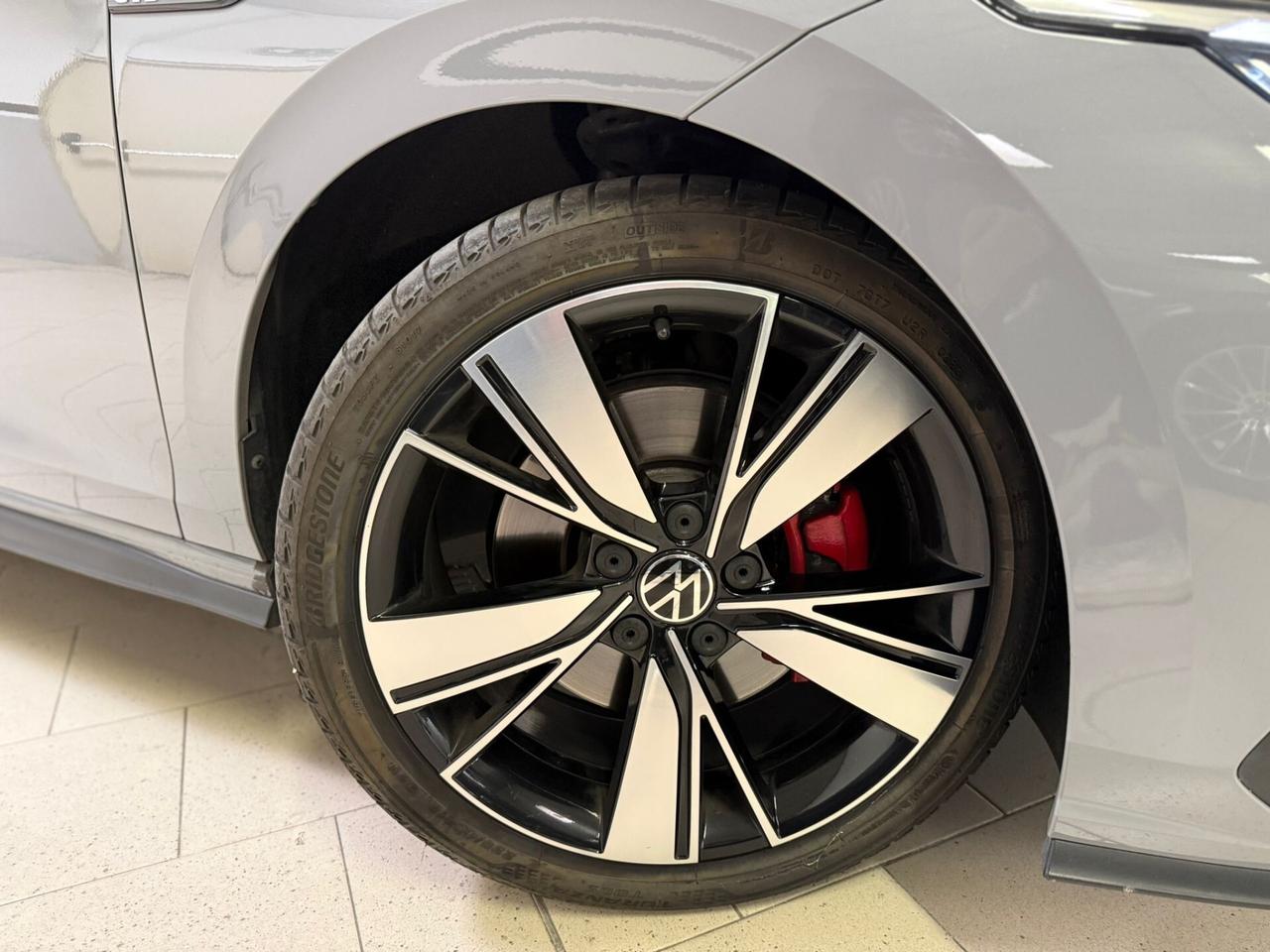 Volkswagen Golf 2.0 TDI DSG GTD 200cv