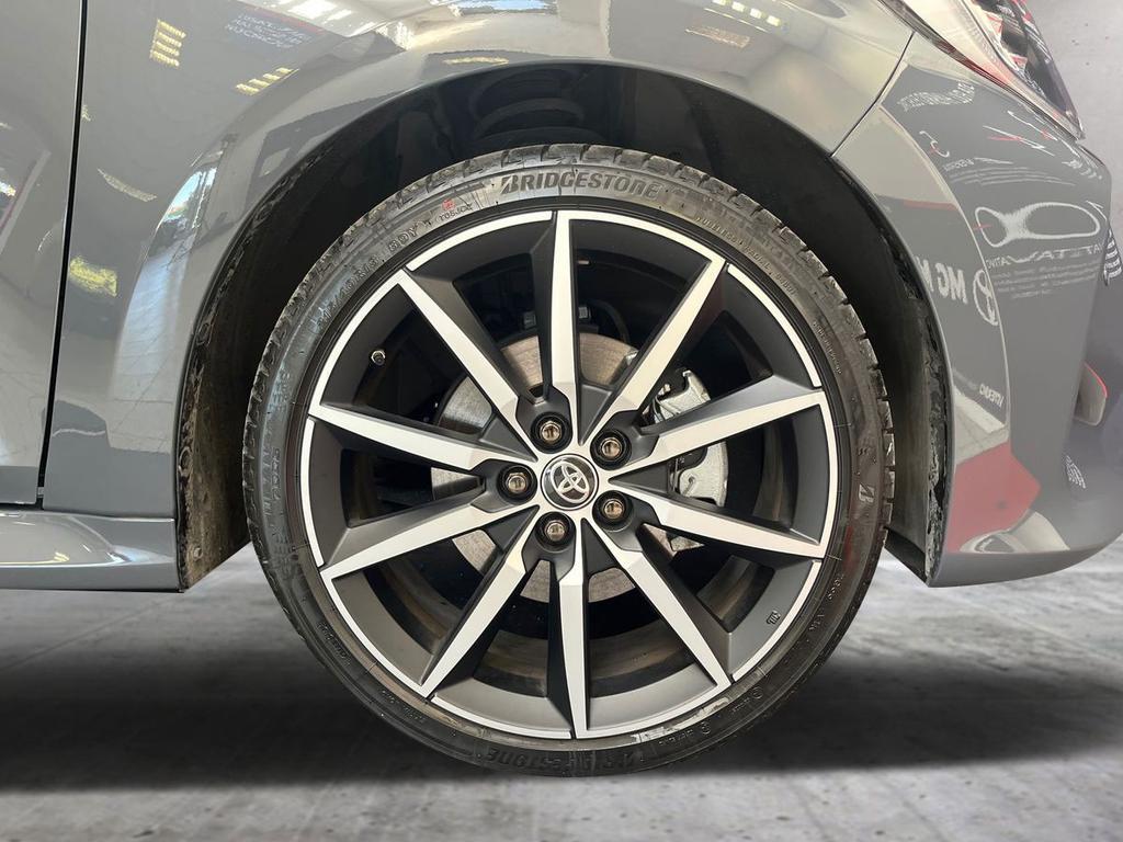 Toyota Yaris 1.5h 130 GR Sport