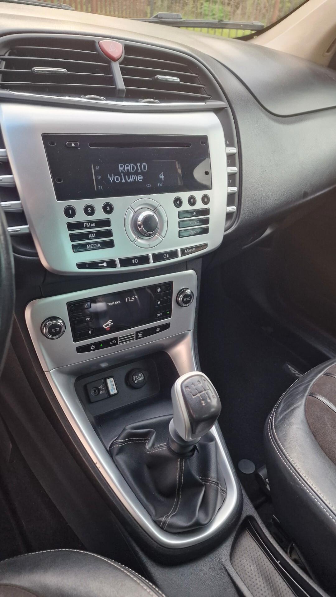 Lancia Delta 1.6 MJT 120Cv - 2012