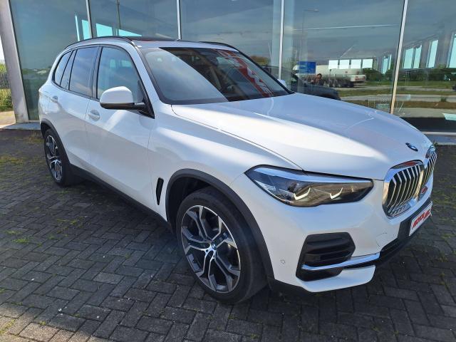 BMW X5 X5 Xdrive25d Business auto Pelle color Cognac, Parking Assistant Plus, Cerchi da 21, Tetto panoramico apribile