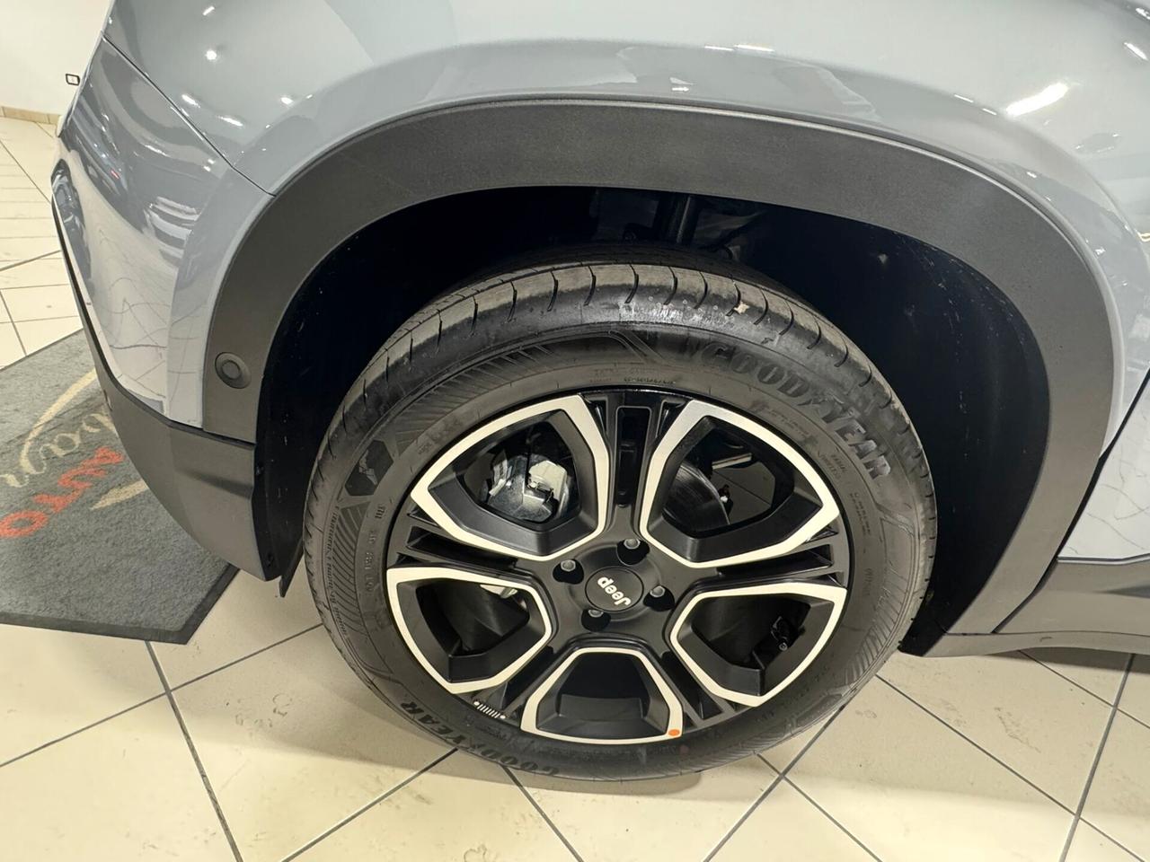 Jeep Avenger 1.2 Turbo 100 CV Summit
