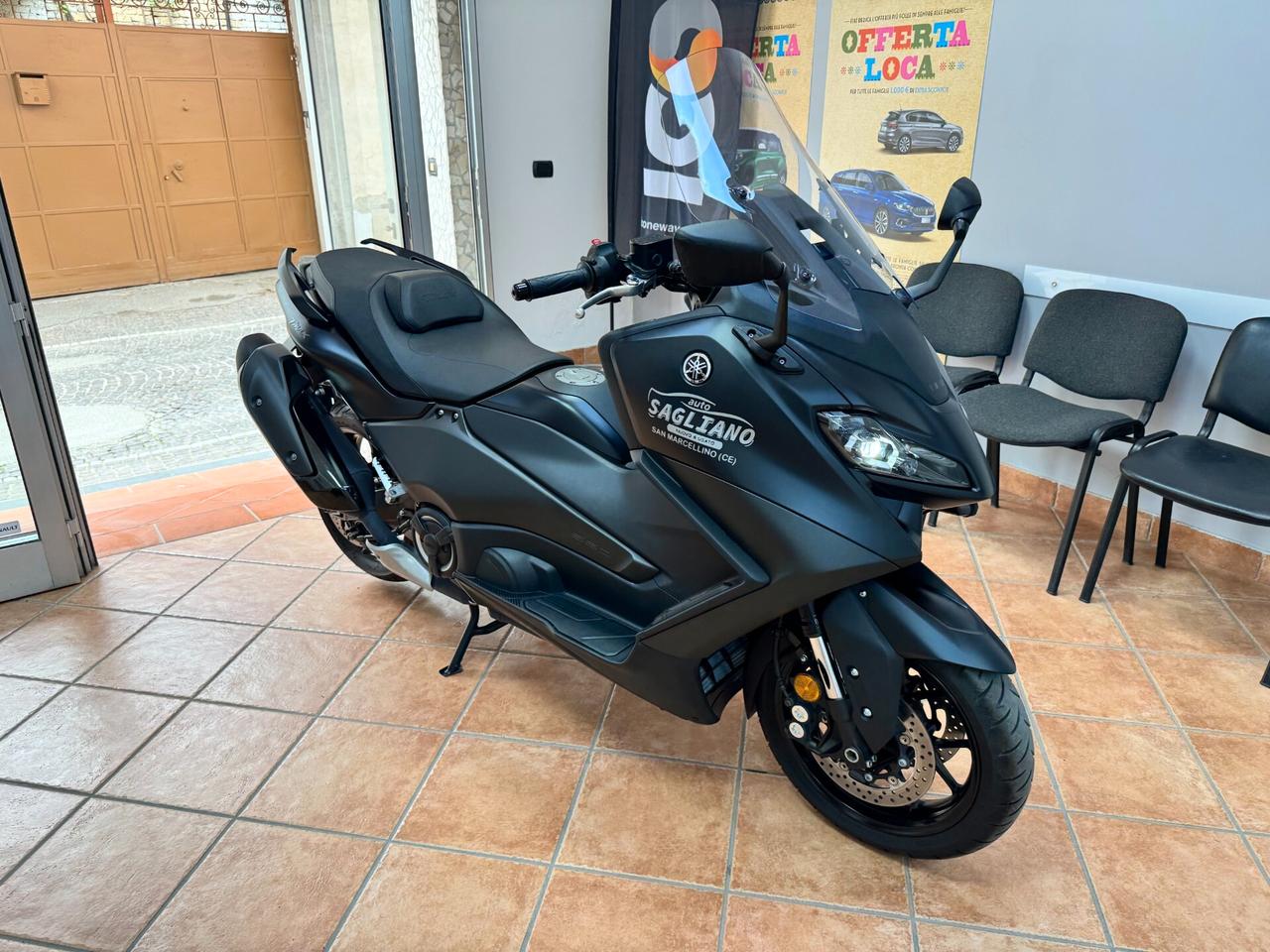 Yamaha T Max 560