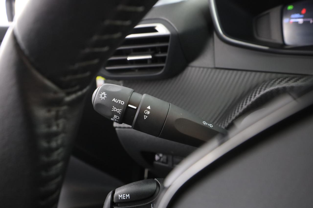 PEUGEOT 208 2ª serie 208 PureTech 100 Stop&Start 5 porte Allure