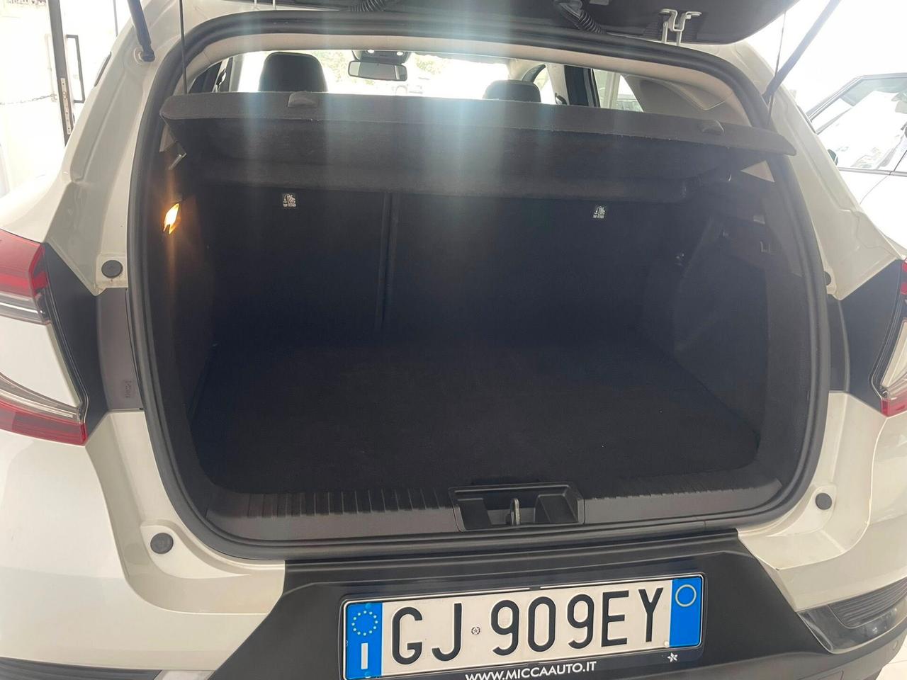 Renault Captur Plug-in Hybrid E-Tech 160 CV Intens