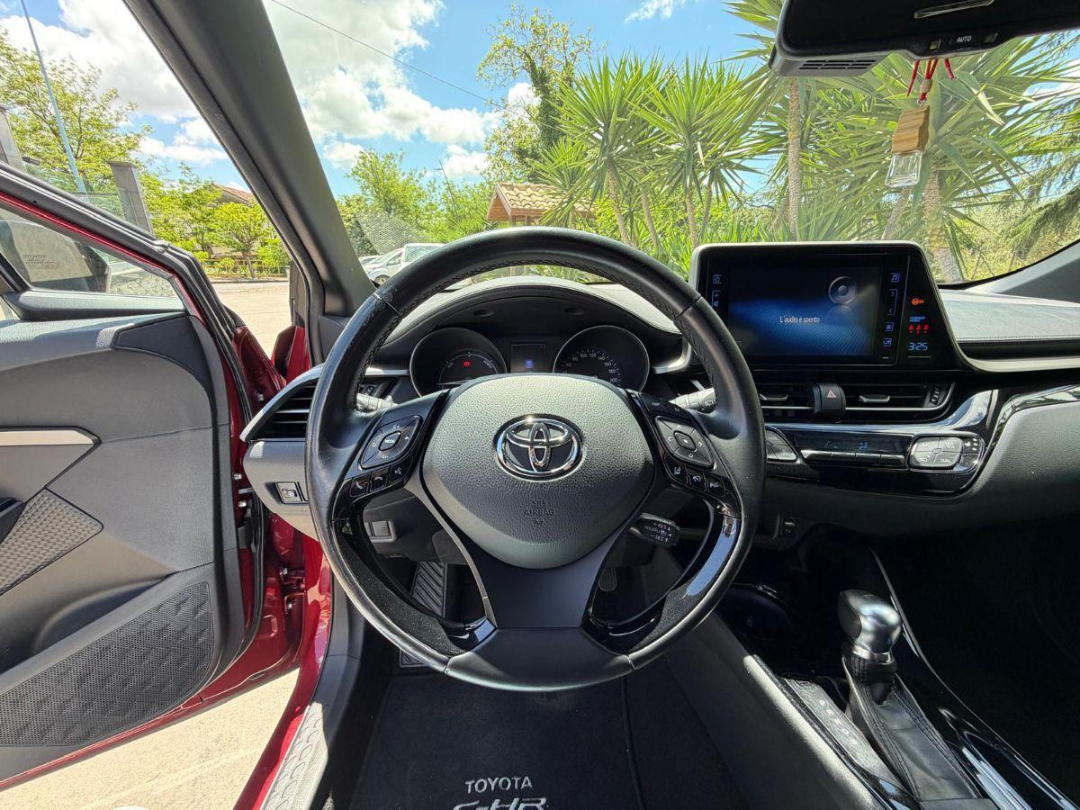 TOYOTA - C-HR - 1.8 Hybrid CVT Lounge