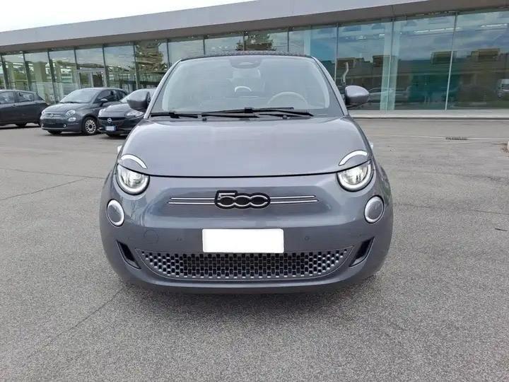 Fiat 500 Elettrica La Prima