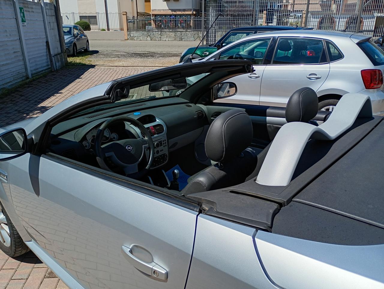 Opel Tigra TwinTop 1.4 16V Sport