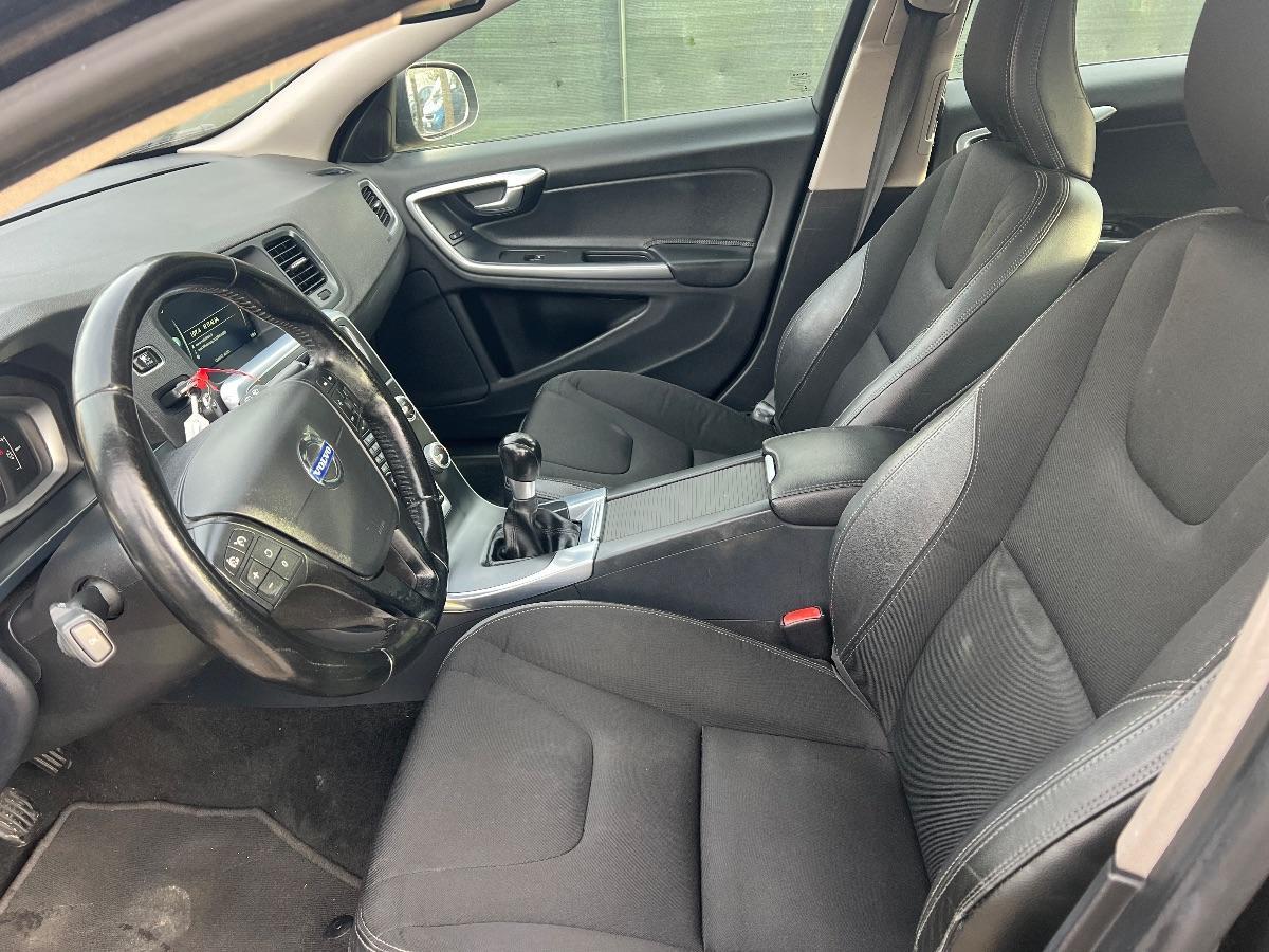 VOLVO - V60 1.6 d2 Kinetic