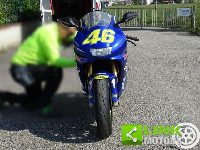 YAMAHA RD 500 LC REPLICA VALENTINO ROSSI