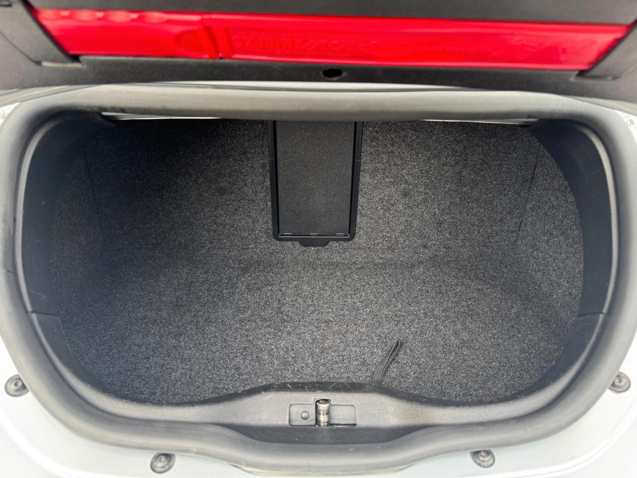 Volkswagen New Beetle 1.6 Cabrio