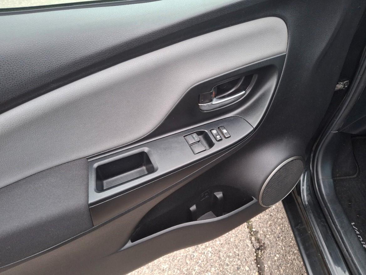 Toyota Yaris 1.0 5 porte Lounge